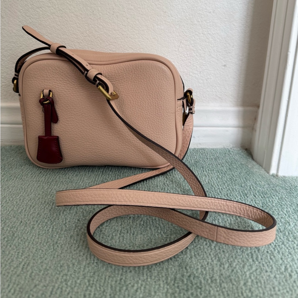 Vintage JCrew Signet Camera Bag. Light Pink perfect for spring and summer